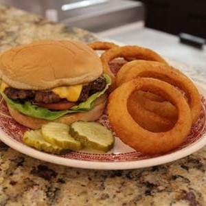 Cheeseburger & Onion Rings
